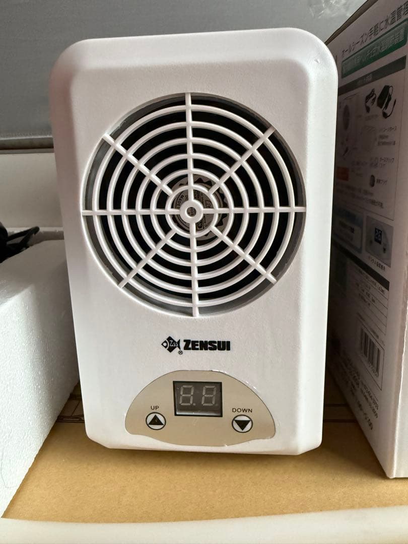 値下げ【中古】ZENSUI Besty 小型水槽 &TEGARU小型クーラー