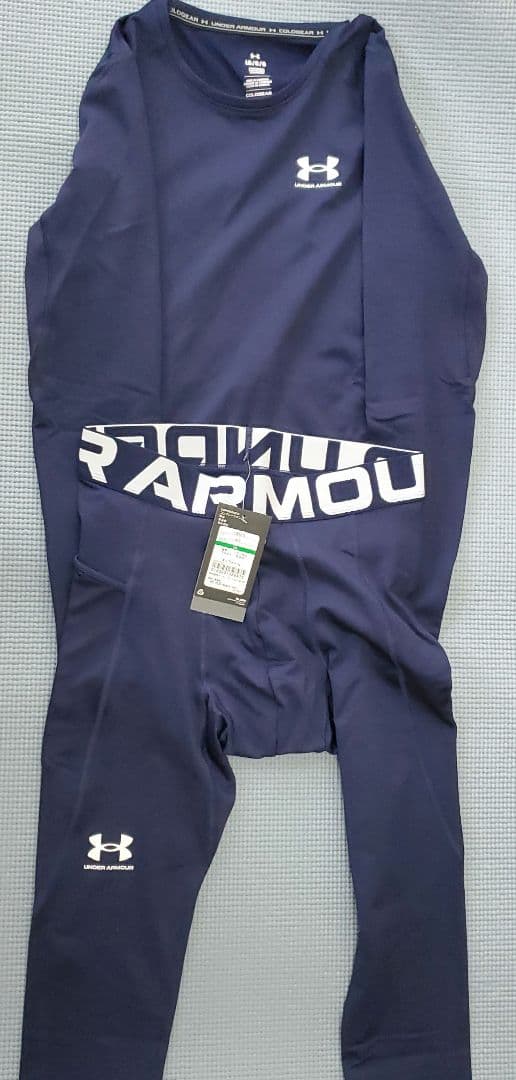 アンダーアーマー コールドギア 上下セット 新品・未使用　LG　紺色