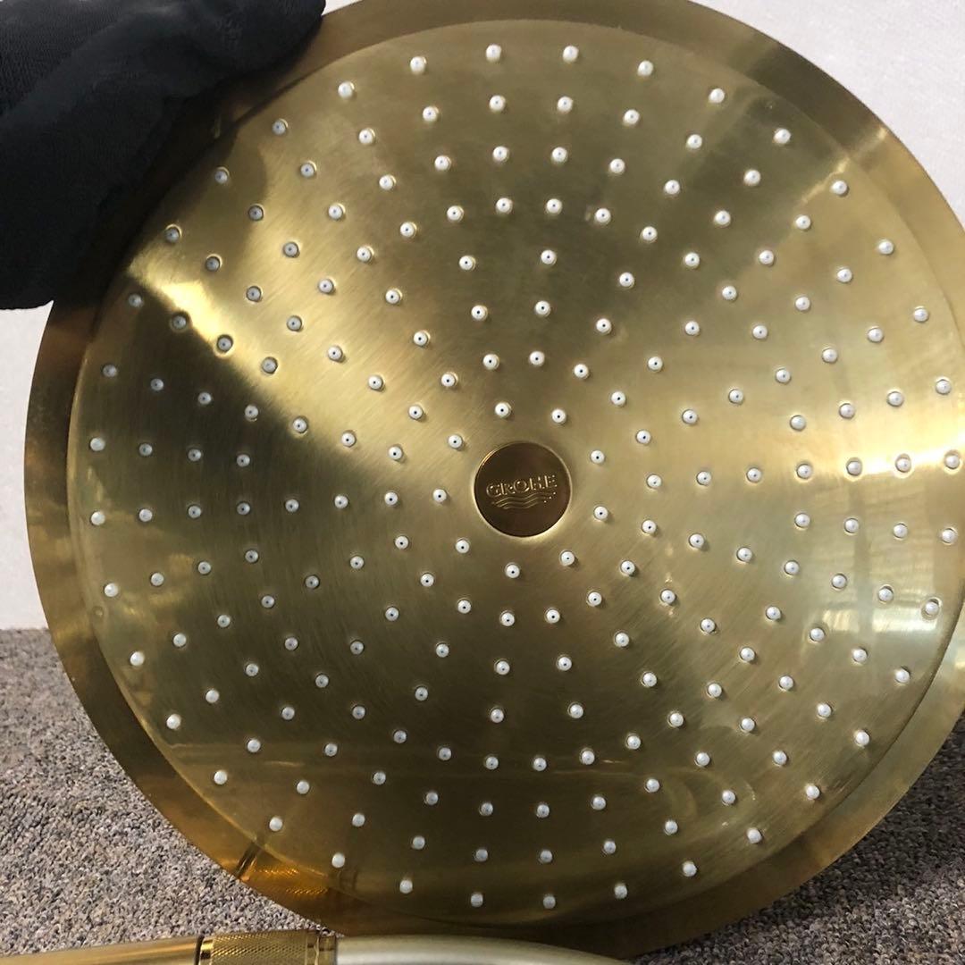 C73レア品✨ 金属製円形シャワーヘッド ドット模様 ゴールド