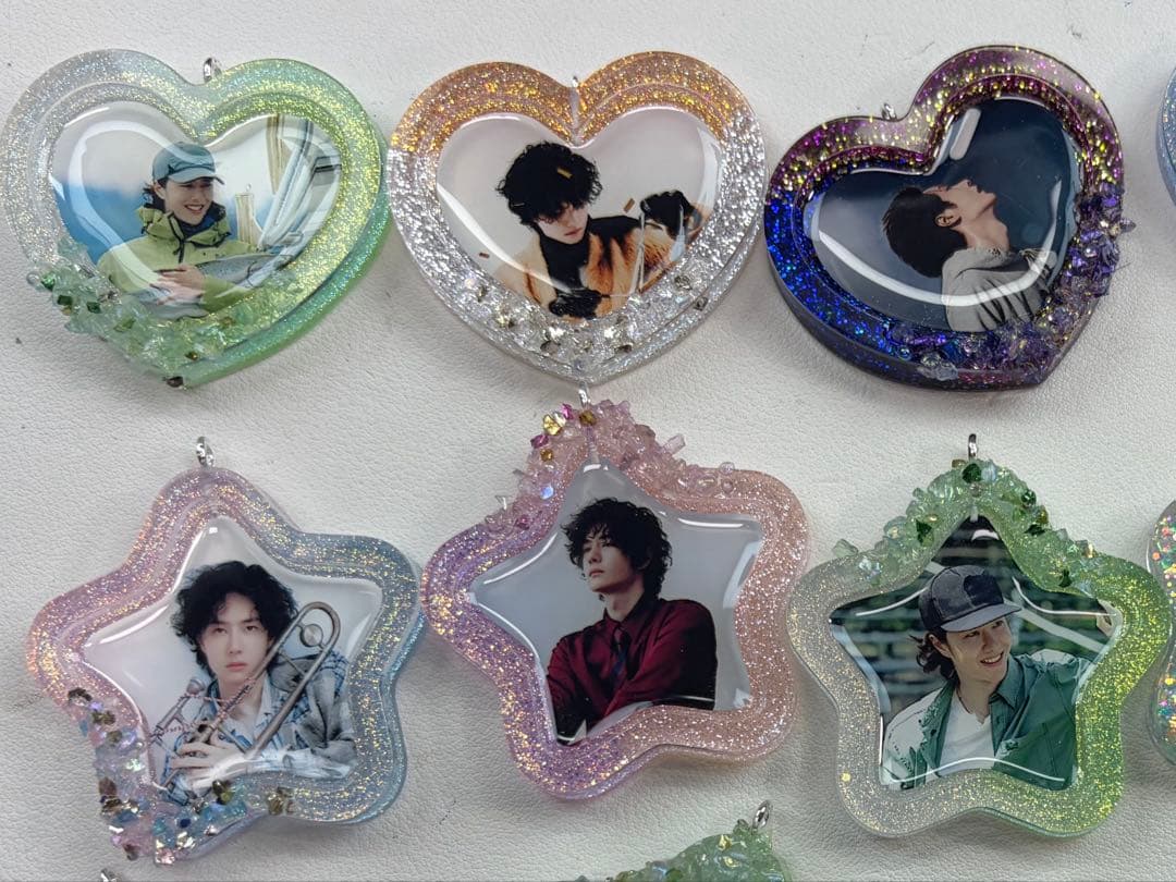 王一博 ゴージャスなキラキラ 星&ハート　レジンキーホルダー14点セット❣️確認用