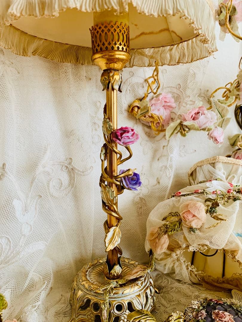 ビンテージ/アンティークロココモチーフテーブルランプ※フレンチスタイル陶器ローズ