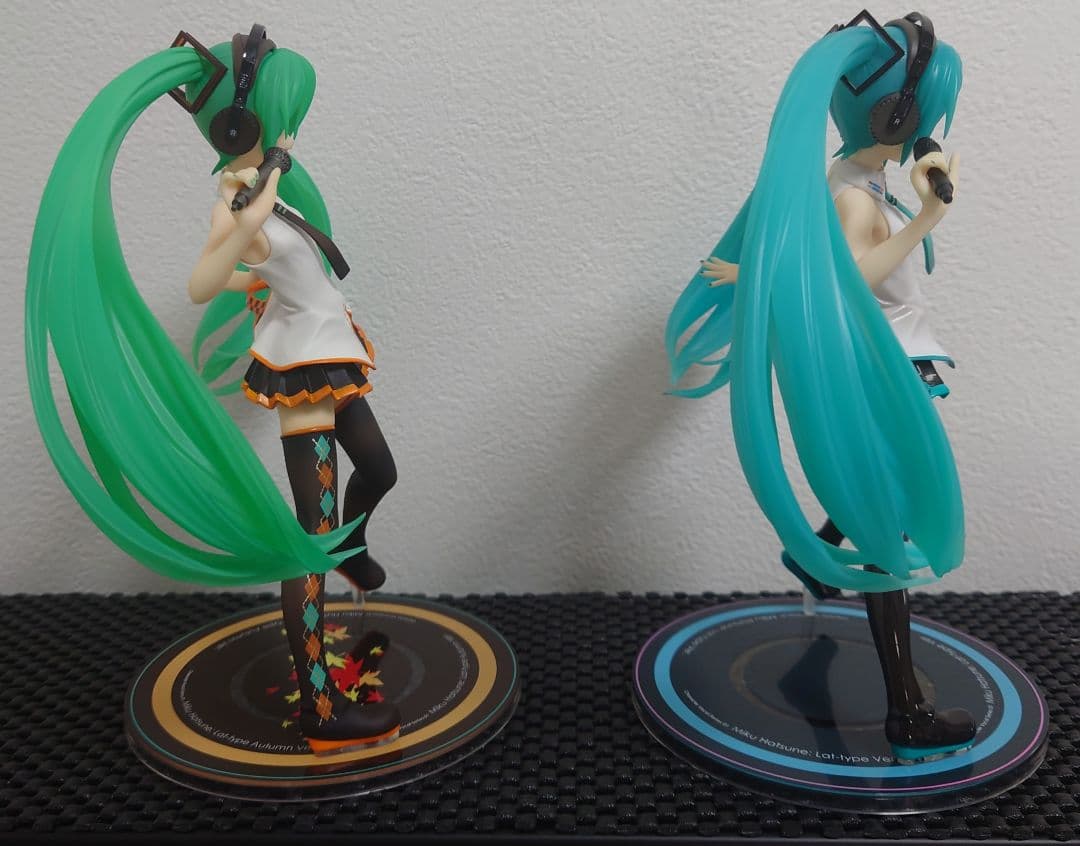 【開封済】Lat式　初音ミク　フィギュア 2体セット