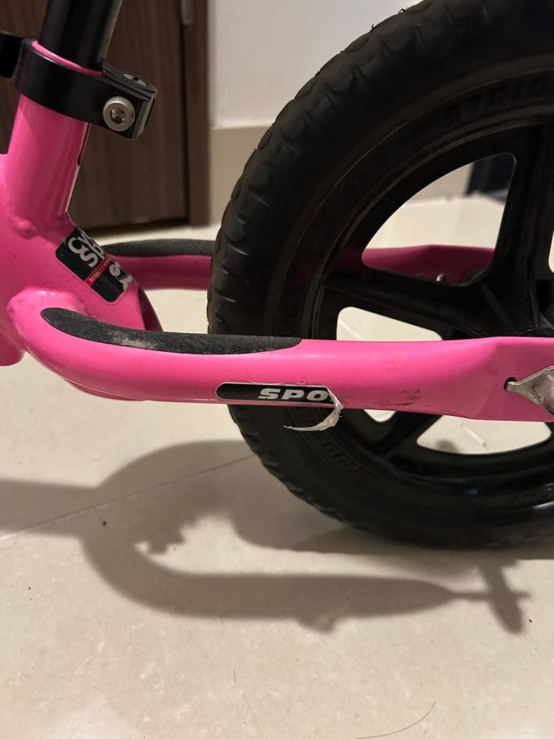 ストライダー ピンク12インチ バランスバイク キックバイク スタンド付き