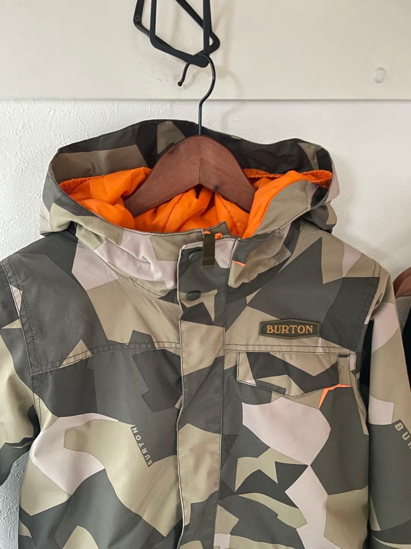 BURTON 子ども用カモフラージュジャケット上下