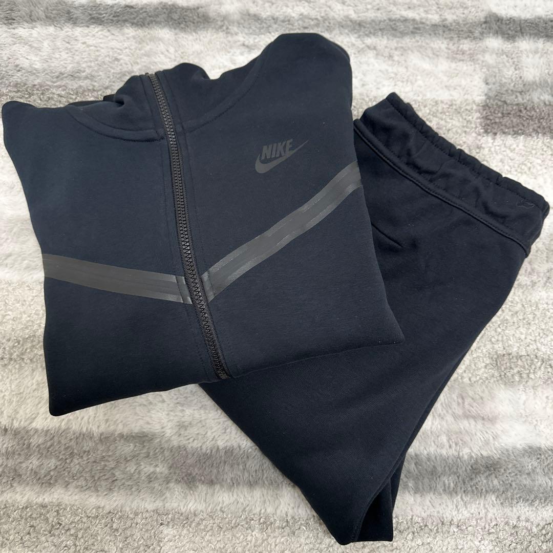 テックフリースジャージ上下セット　ナイキ　正規品　定価33,000円