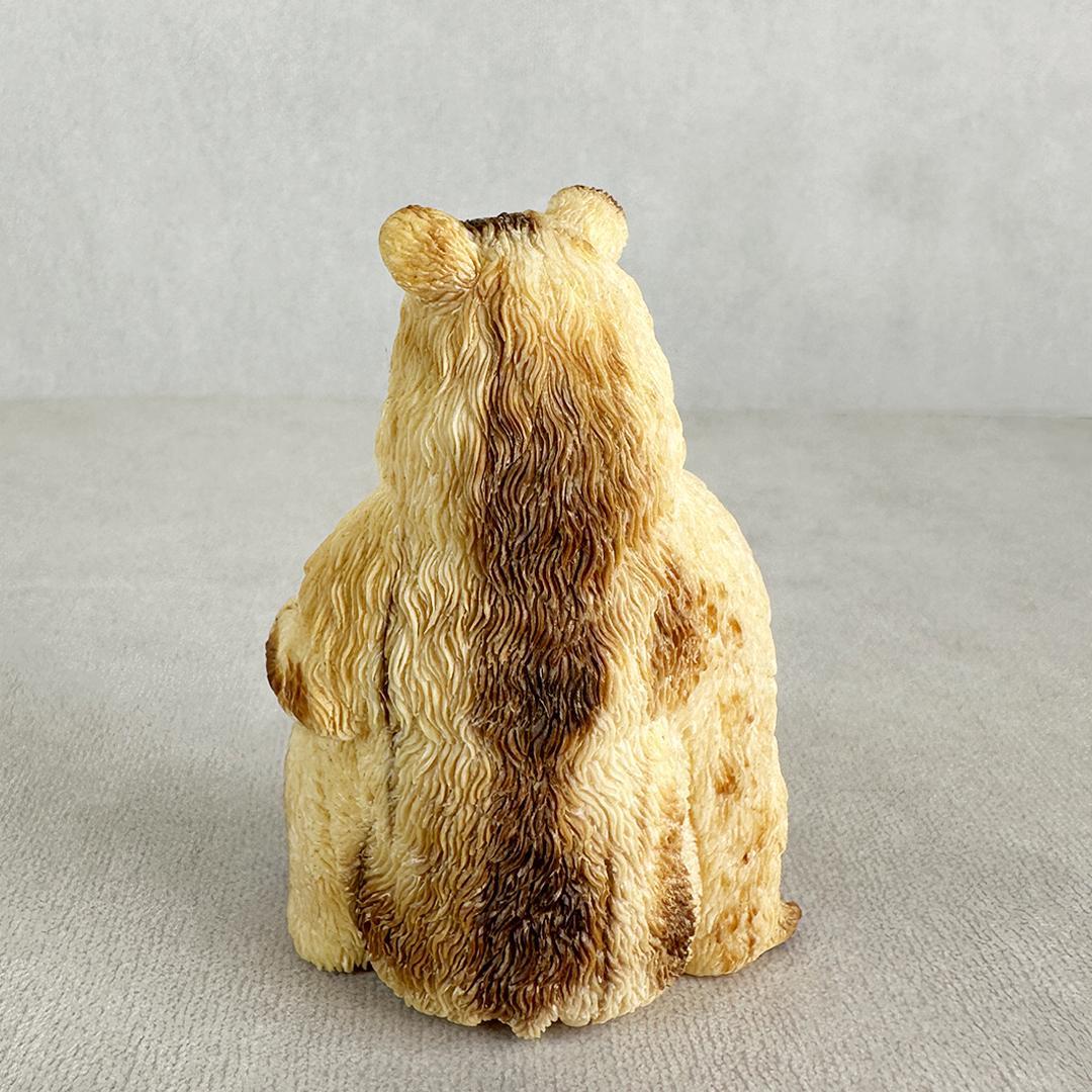 置根付　クマ　熊　セイウチ牙製　置物　彫刻　ミ10