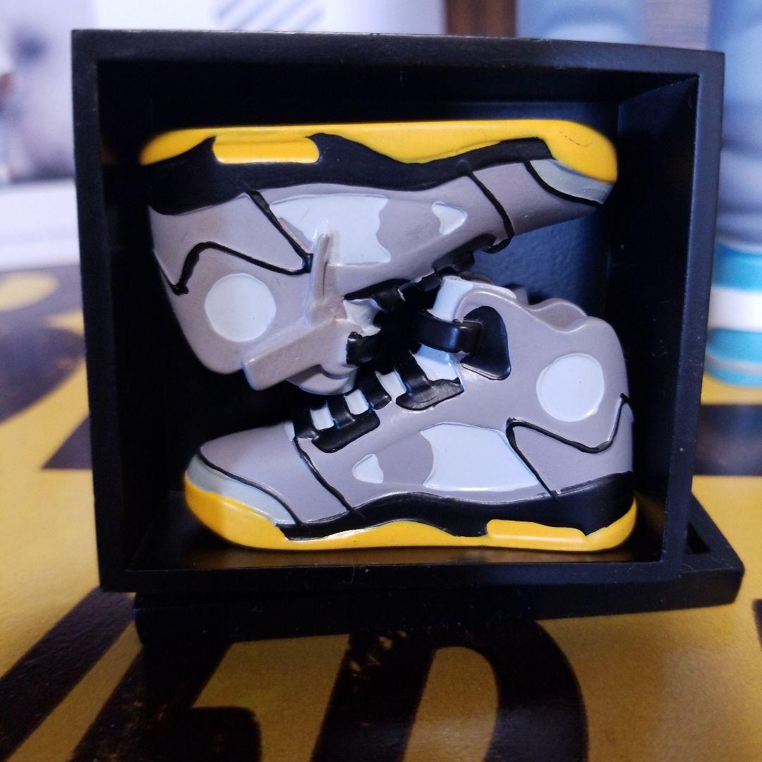 OFF-WHITE Virgil Abloh フィギュア スニーカー付き