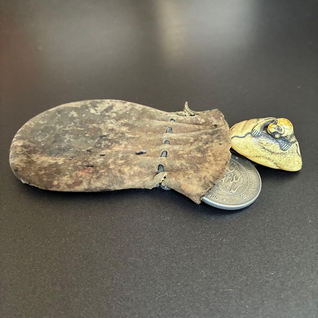 [時代根付　栗から猿　巾着　提げ物]