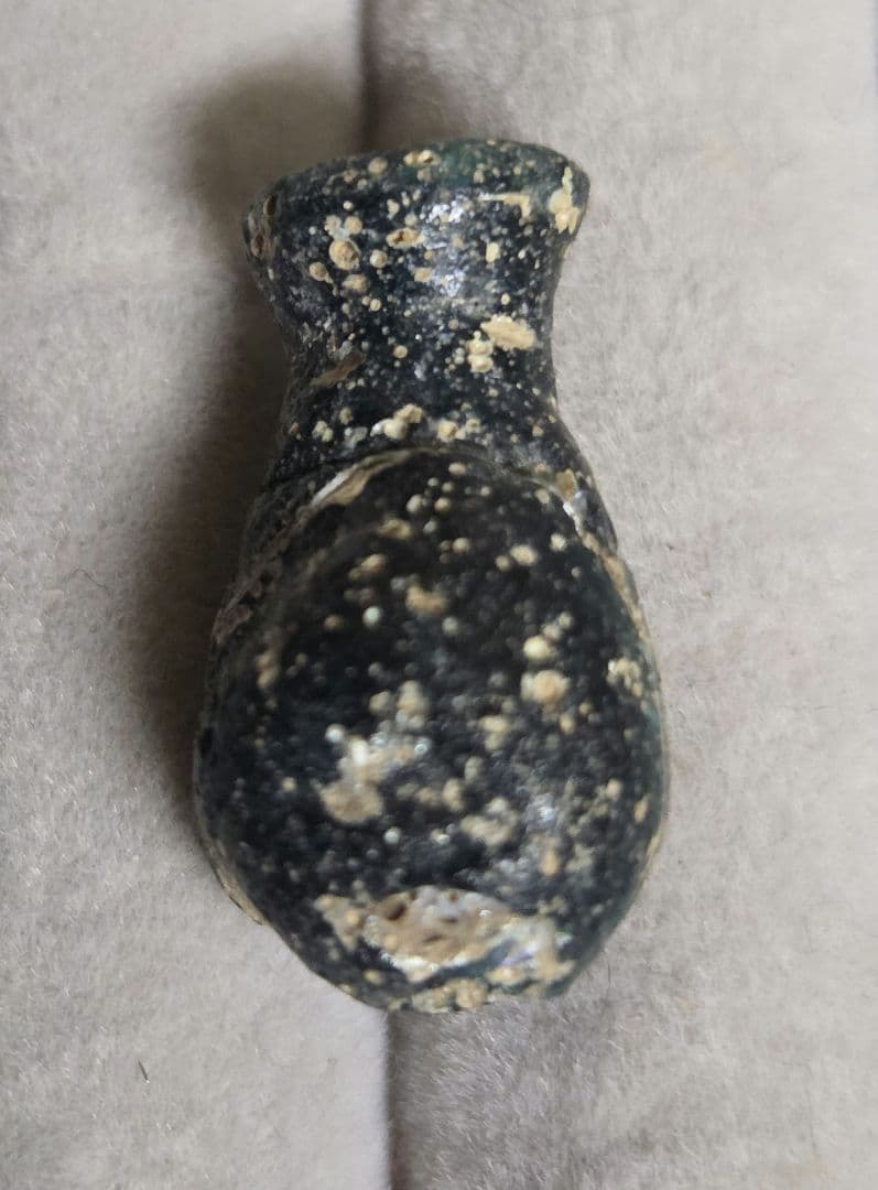 006　ビーズ　トンボ玉　容器玉　小さなガラス壺　！