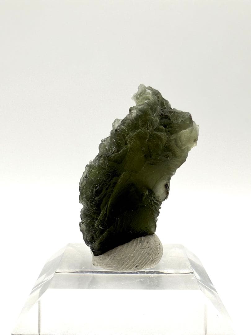 モルダバイト　モルダウ石　原石　鉱物　標本　天然石　石