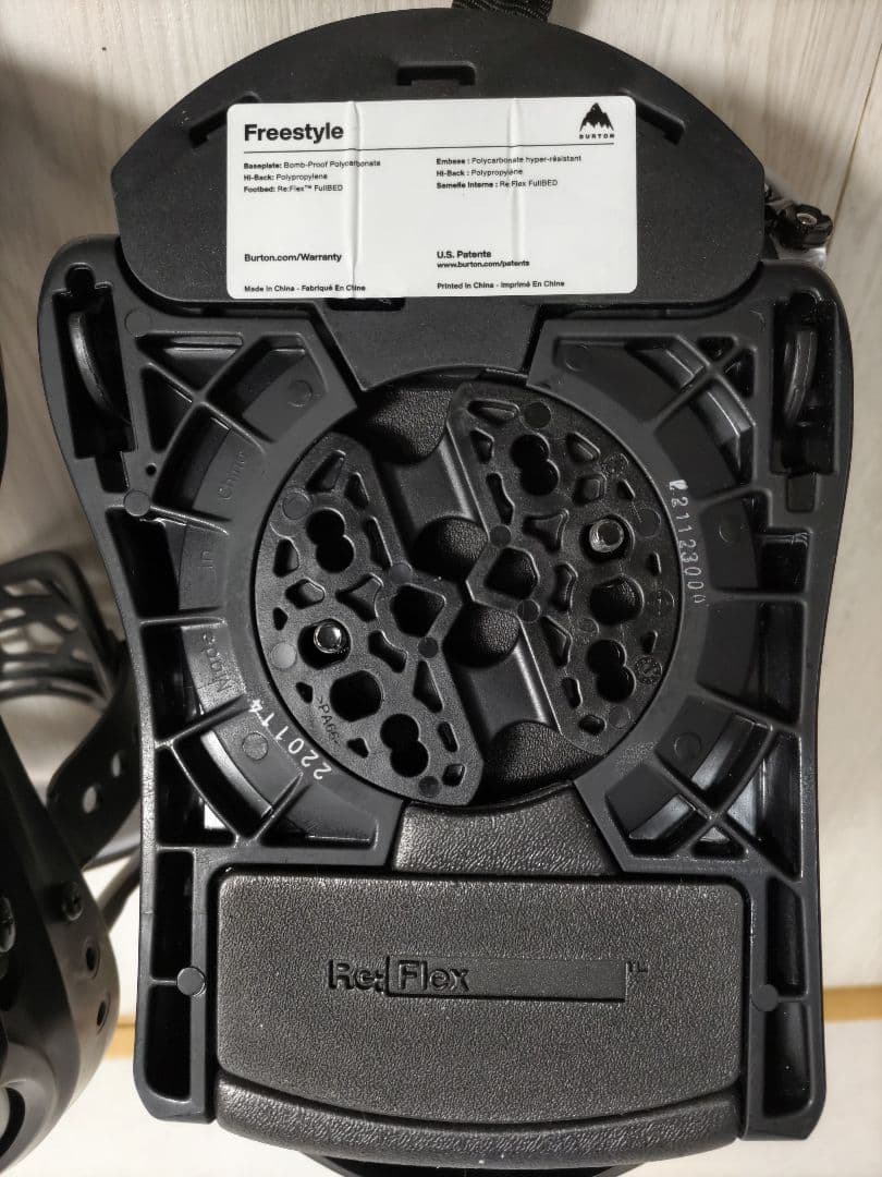 Burtonバートン フリースタイル Re:Flex バインディング