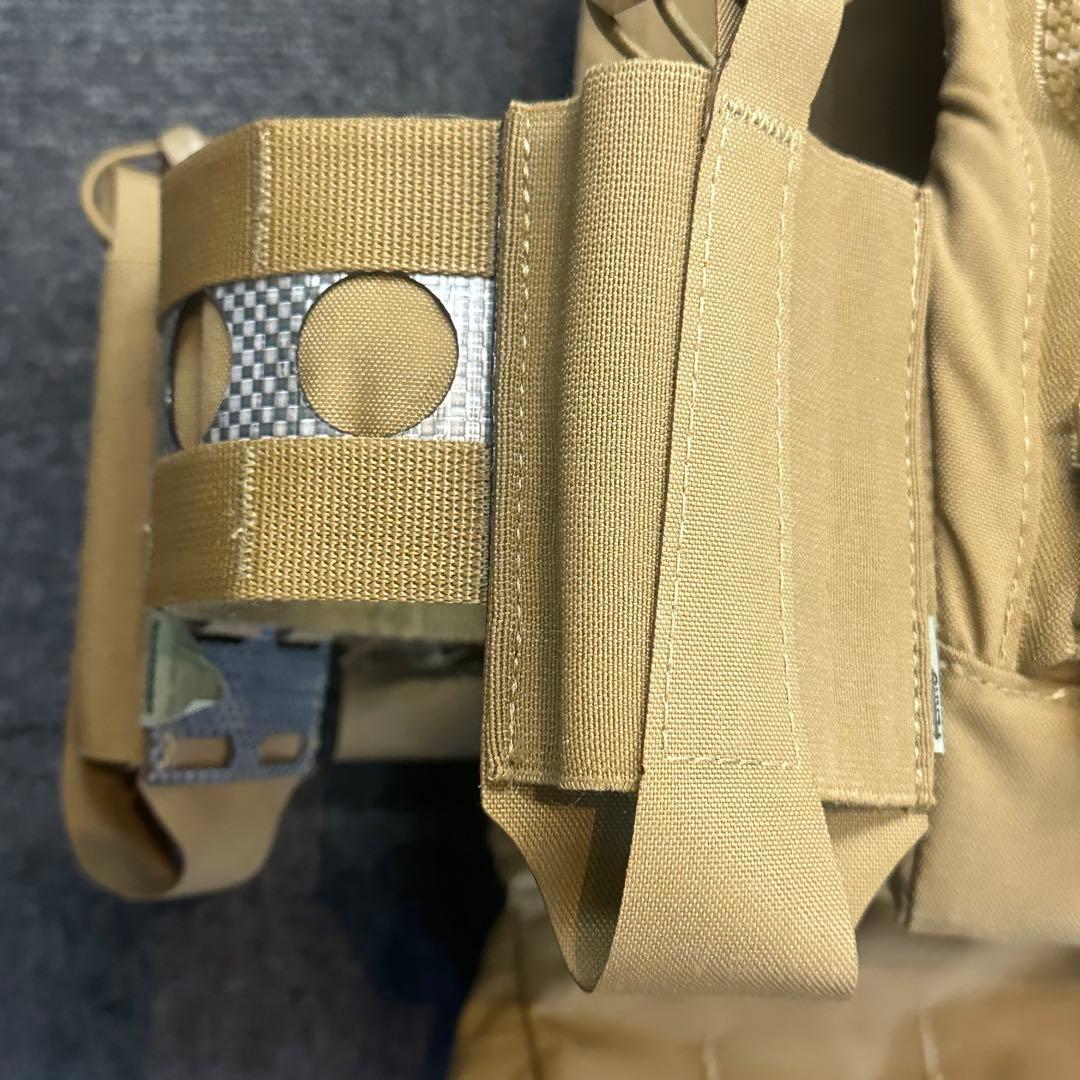 全て実物 FERRO CONCEPTS プレートキャリア セット