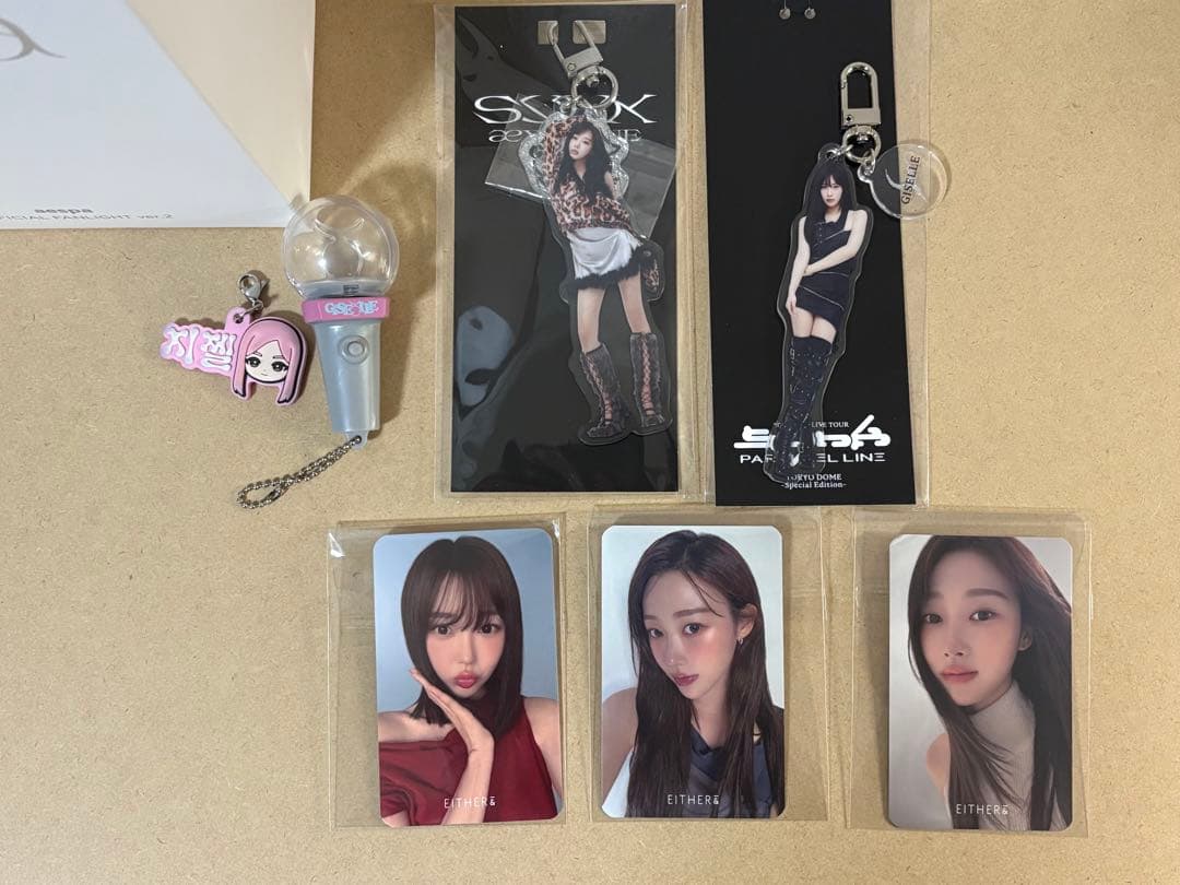 aespa ペンライト セット ジゼル トレカ アクリルキーホルダー