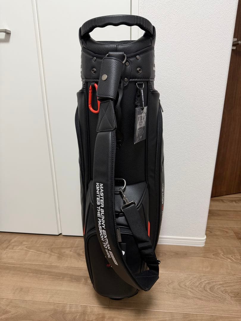 新品 マスターバニー原英莉花プロアイコン限定キャディバック DR用ヘッドカバー付
