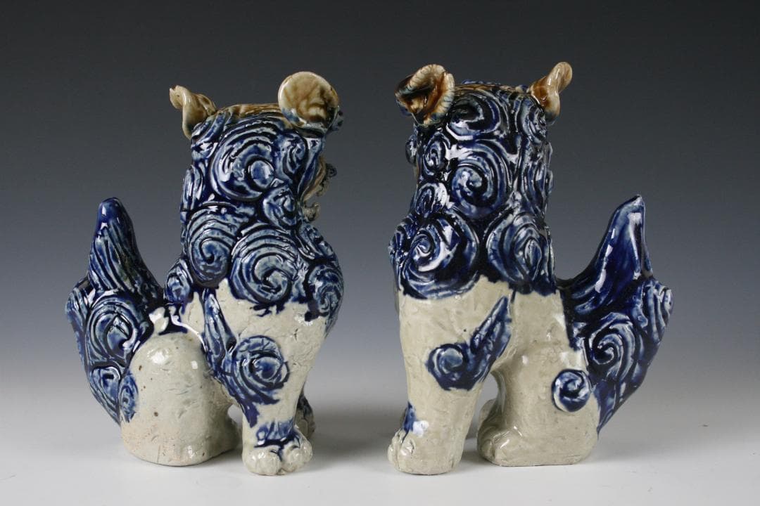 人間国宝金城次郎一門　金城敏徳 作　呉須色付立シーサー（中）1対