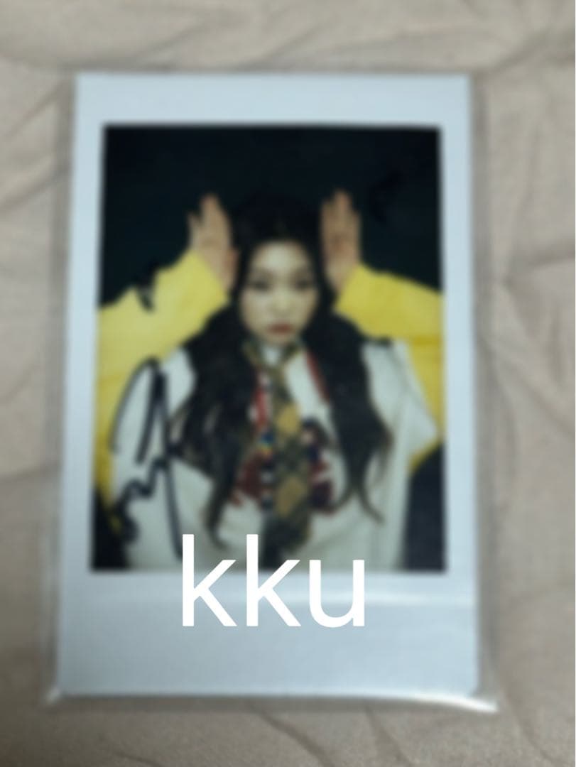 billlie ツキ ポラロイド 直筆 サイン入りチェキ