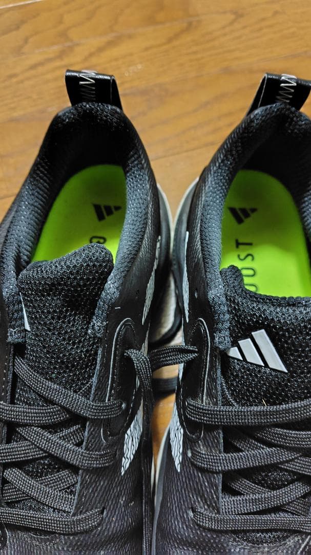 アディダス MDV41 コードカオス 25 スパイクレス 紐ブラック/ホワイト