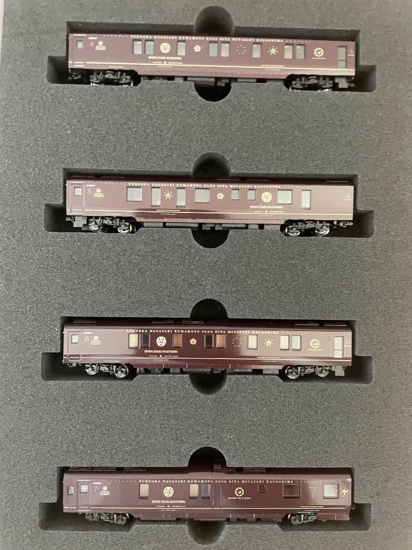 KATO クルーズトレイン「ななつ星 in 九州」8両セット