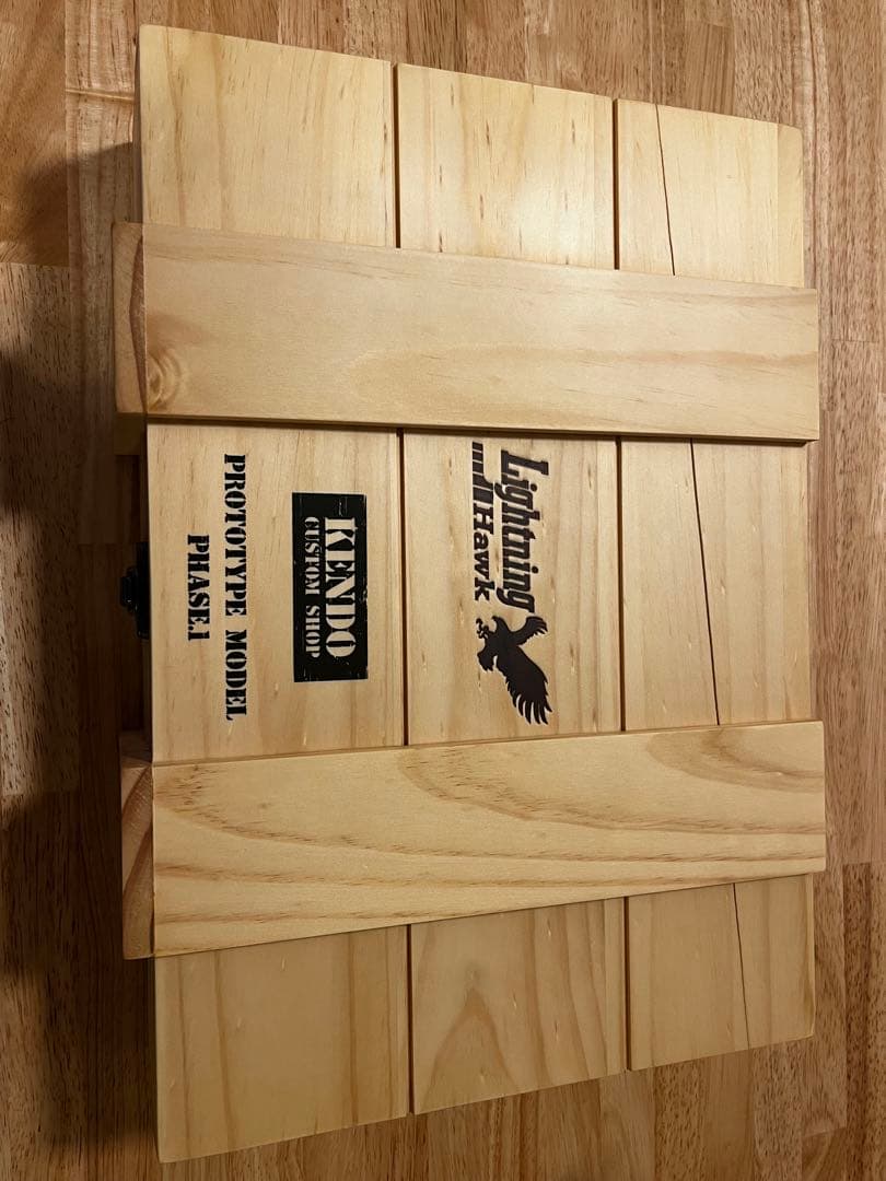 東京マルイ　ライトニングホーク　RE2 バイオハザード