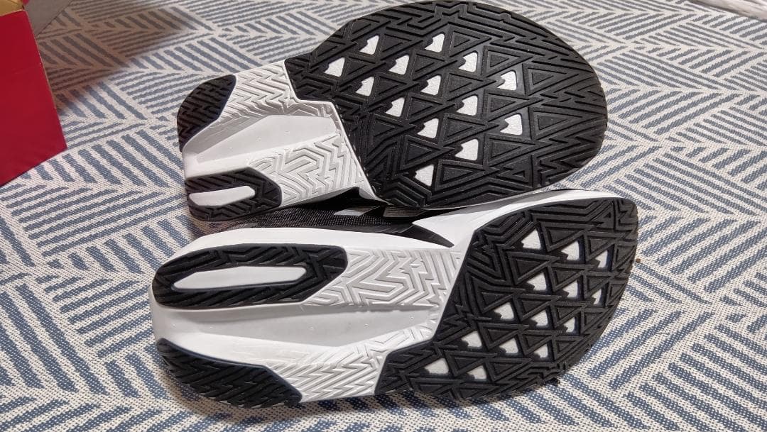 FuelCell Rebel v5　27.5cm　インソール無し