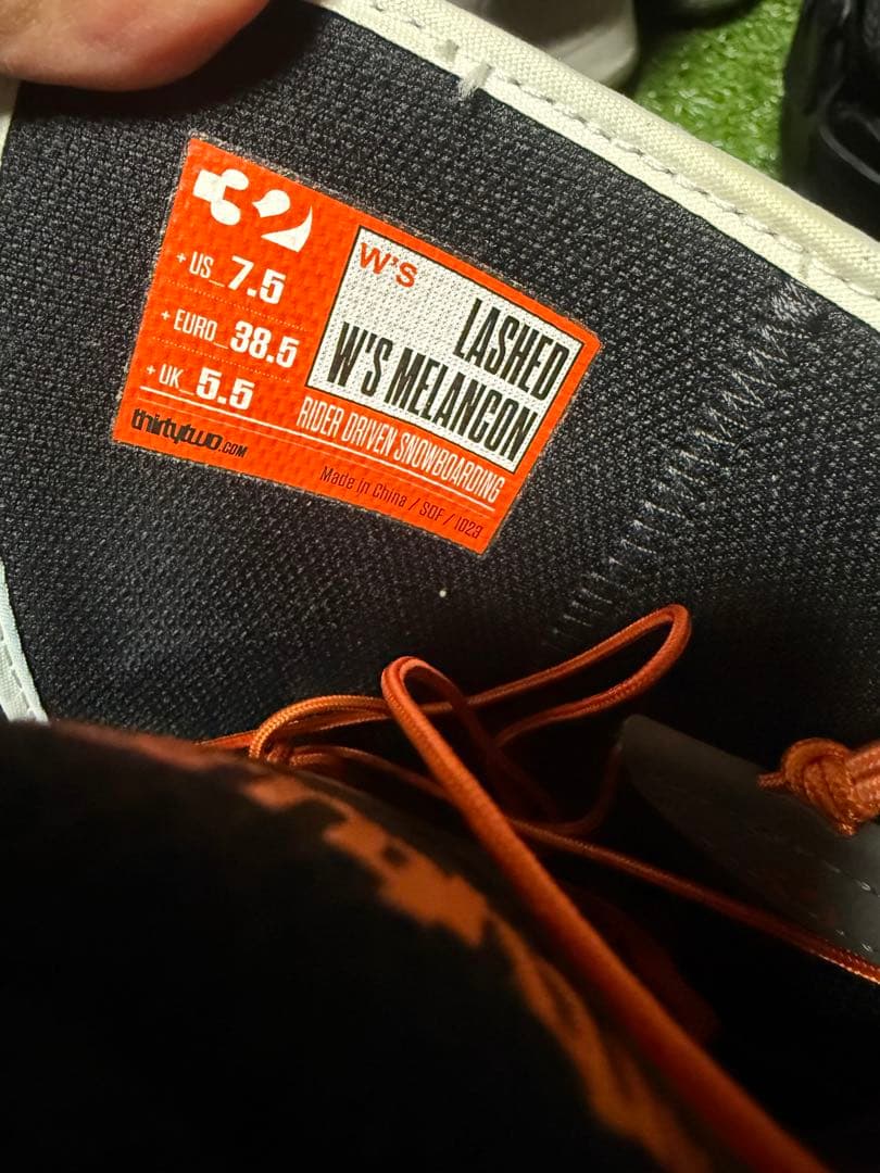 thirtytwo スノーボードブーツ W7.5
