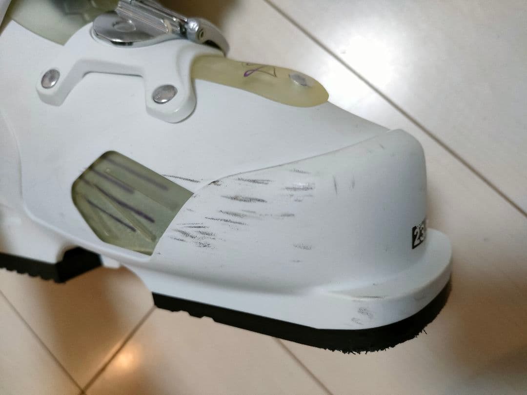 Salomon Focus W 23.5cm ホワイト　サロモン