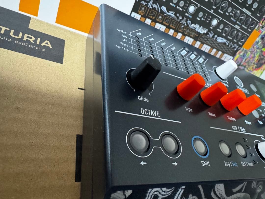 ARTURIA MicroFreak ハイブリッドシンセサイザー