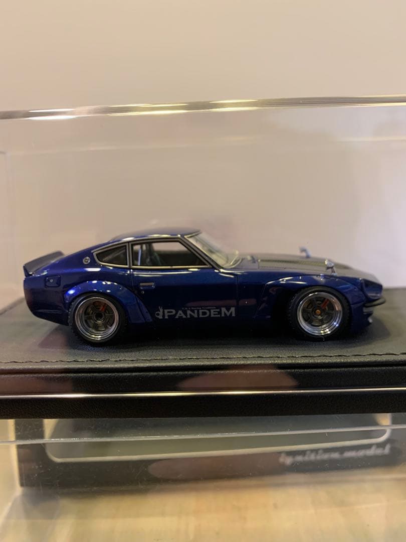 イグニッションモデル　1/43 S30 Z パンデム　ブルーメタリック