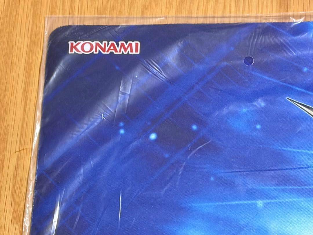 遊戯王　エラー品　公式 軌跡の魔術師 プレイマット judge 未開封