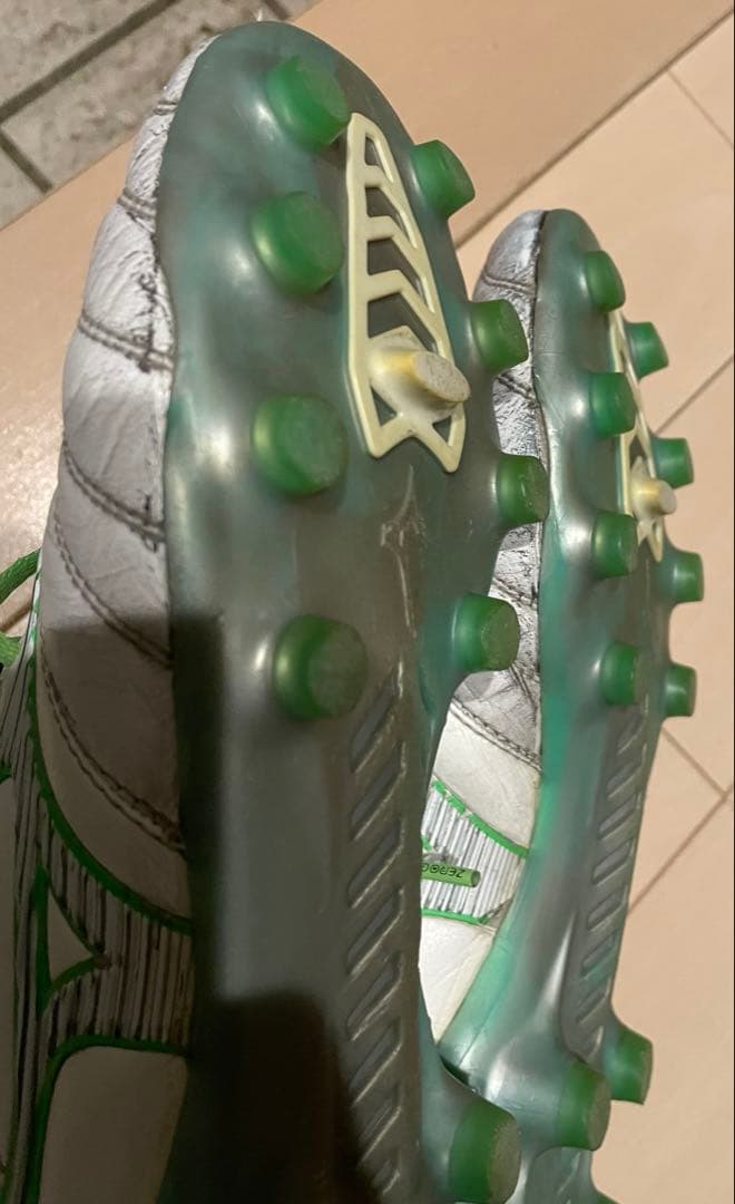 Cartoon ミズノ モレリアネオ3 MORELIA NEO3