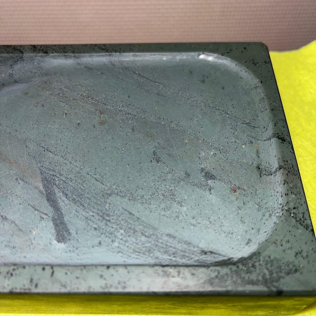 ⭕️中国緑端渓硯　長方研　石紋が綺麗　硯陰中彫り　洮河緑石　松花紅緑石　硯