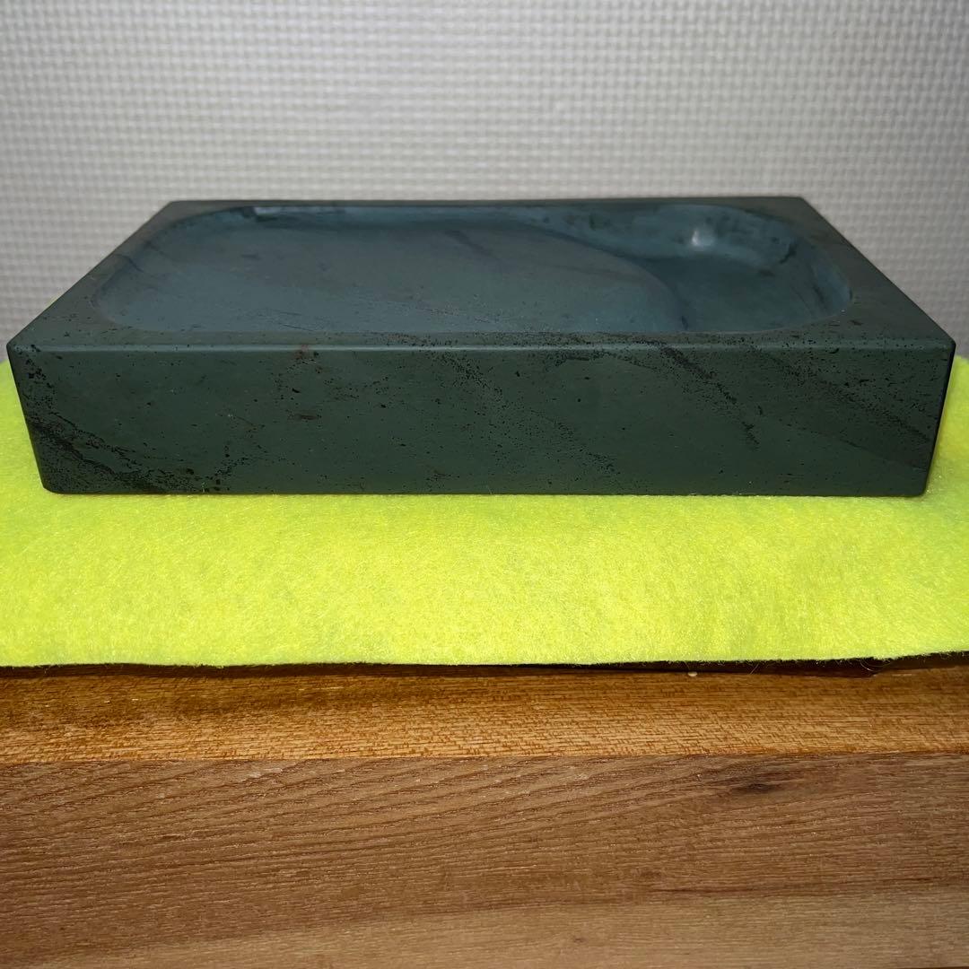 ⭕️中国緑端渓硯　長方研　石紋が綺麗　硯陰中彫り　洮河緑石　松花紅緑石　硯