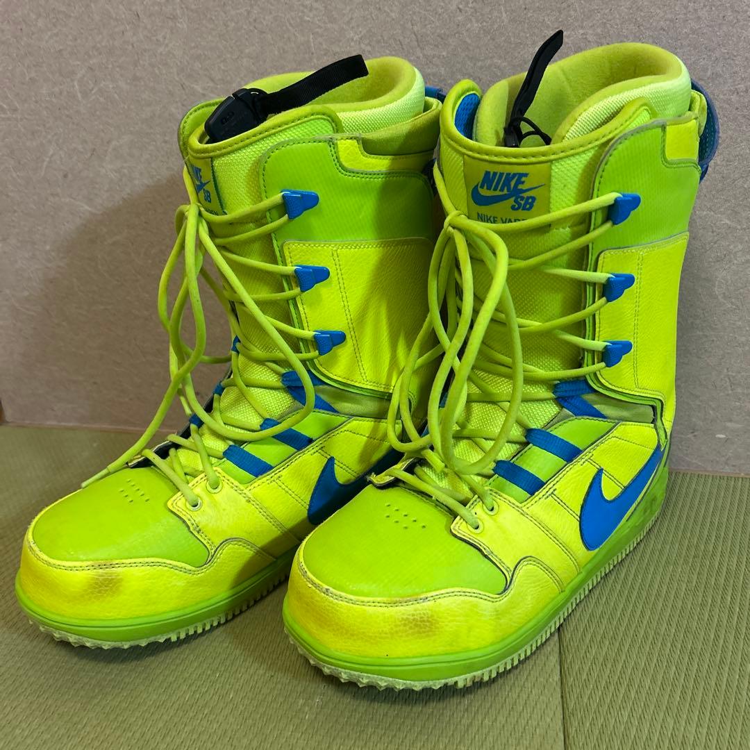 希少 NIKE SB VAPEN スノーボードブーツ ナイキ ベイペン