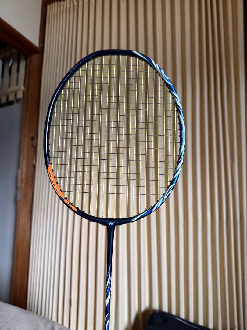 YONEX アストロクス100zz 4u5 ダークネイビー　廃盤　希少