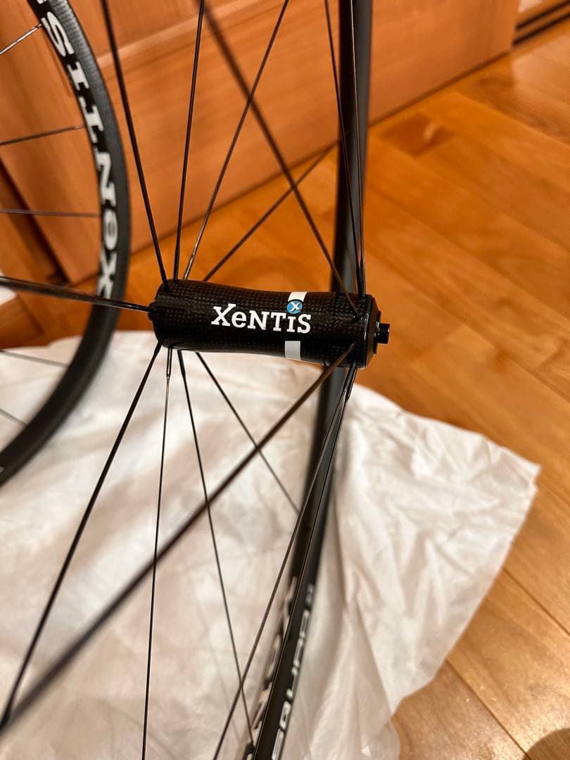 Xentis squad2.5 チューブラーホイール