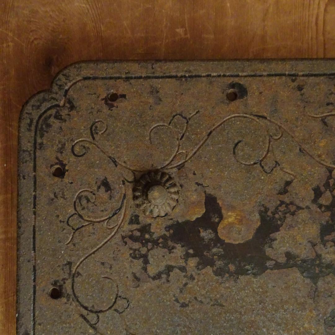 錆び鉄　古鉄　蔵 金具　鍵付き　アンティーク　古民具　オブジェ　土蔵の蔵戸の金具