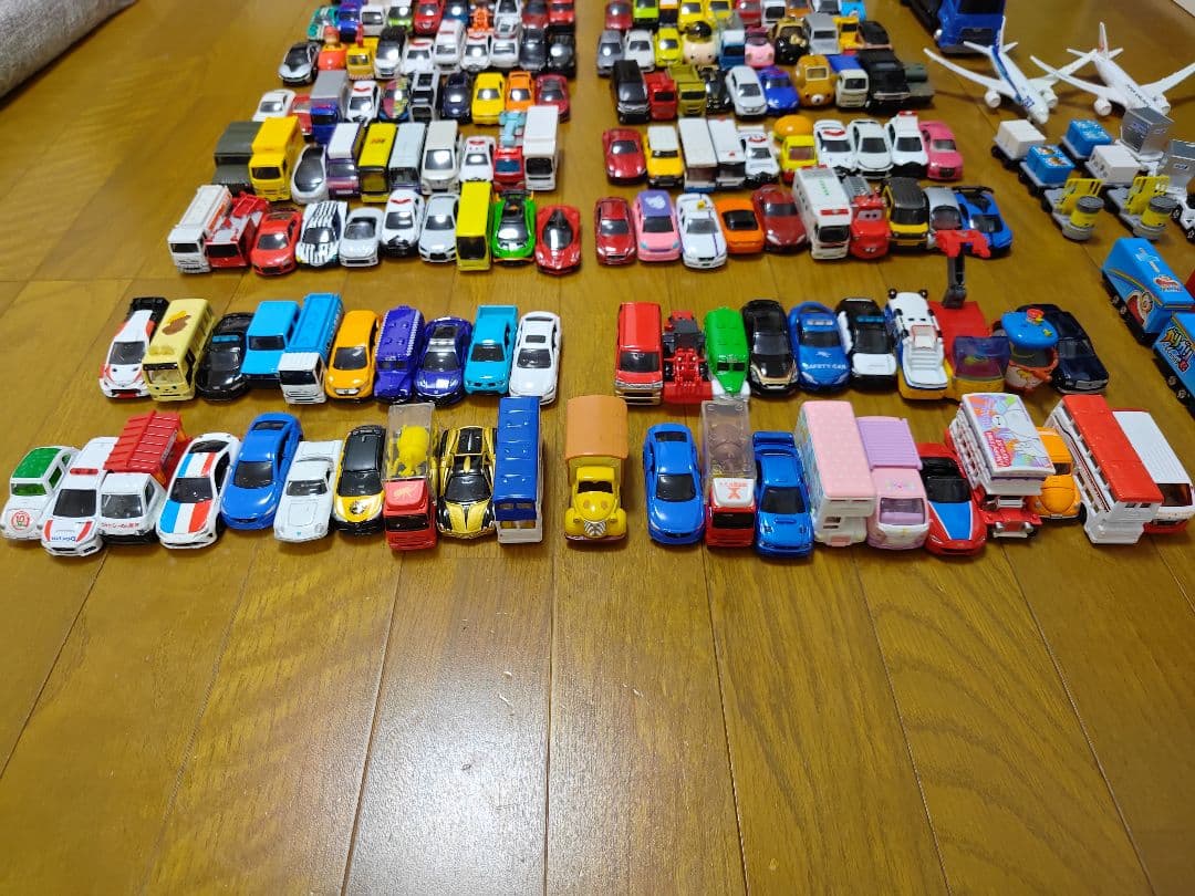 トミカ まとめ売り 220台セット