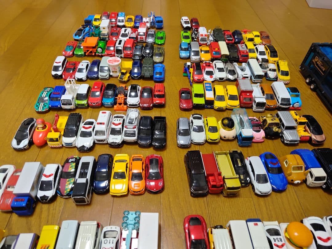 トミカ まとめ売り 220台セット