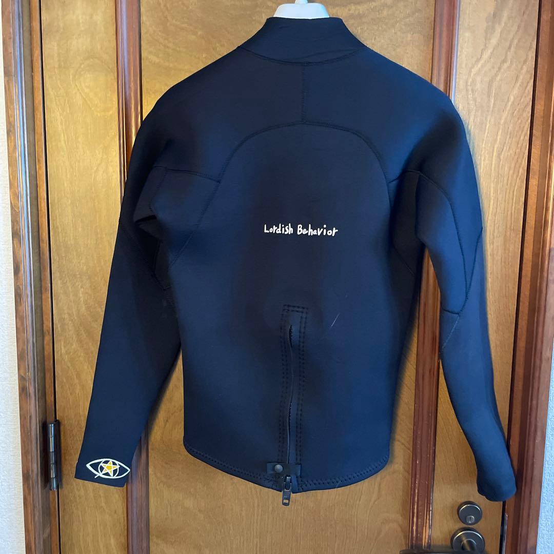 Lordish Behavior ローディシュビヘイビア　タッパー