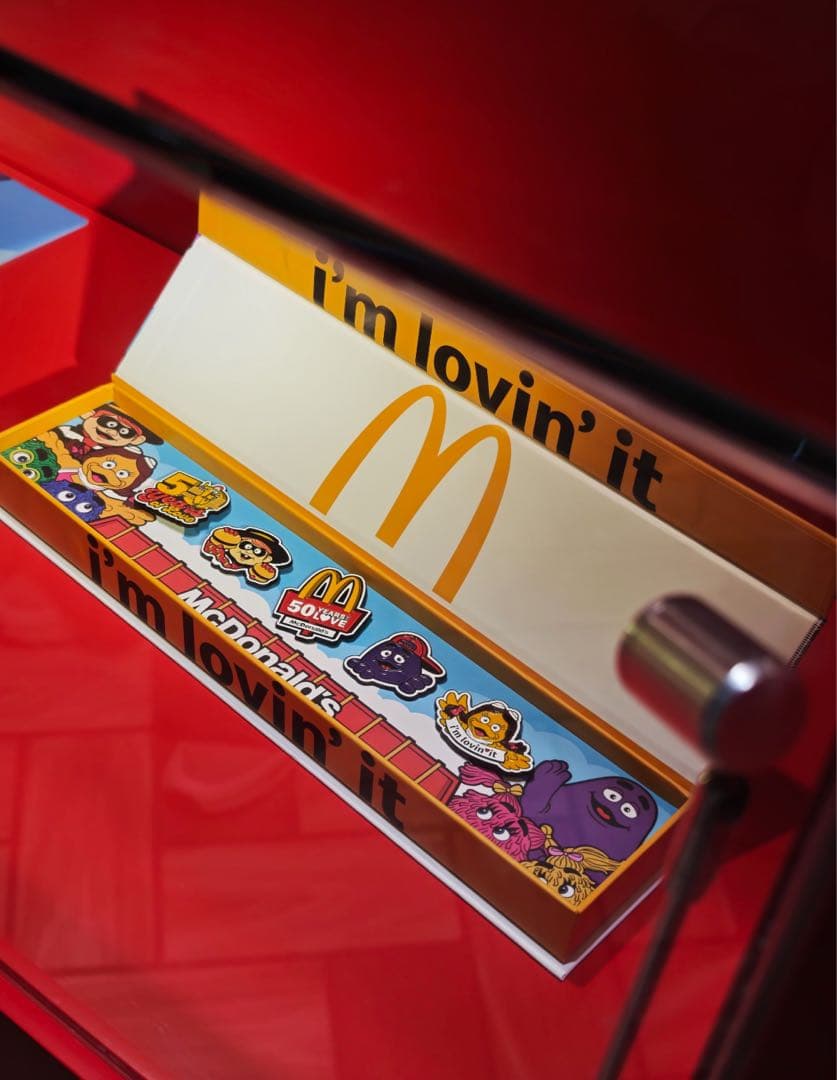 マクドナルド 50週年香港限定　バッジ　ボックス　コレクション　日本未発売