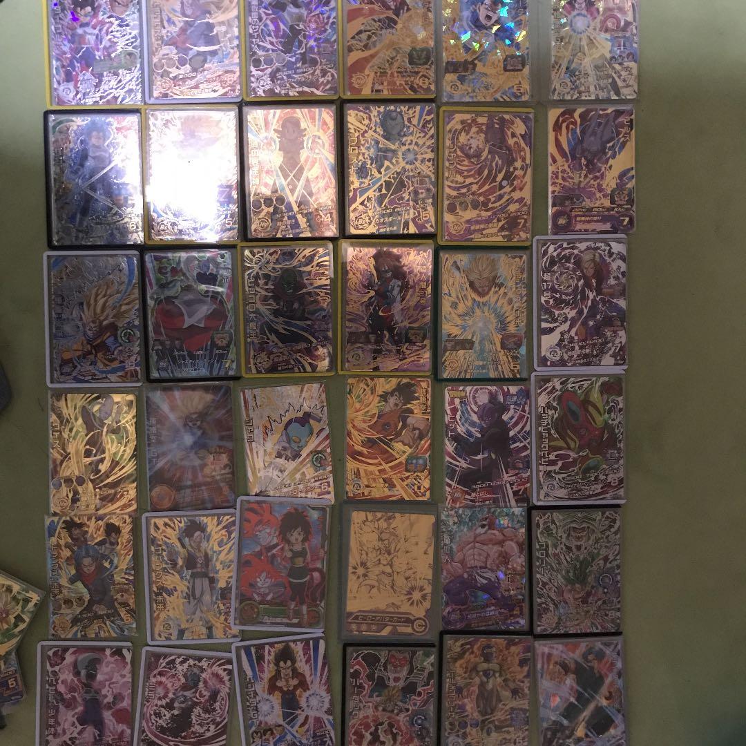 ドラゴンボールヒーローズ引退品です。傷があるものがあるので確認しておいてください