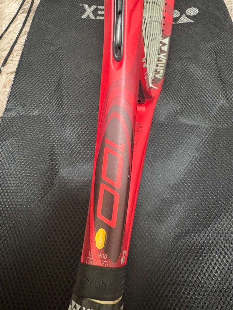 YONEX　ヨネックス　ラケットVCORE 100　G1