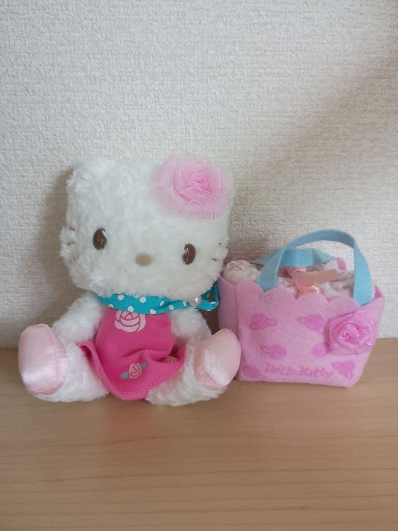 8/12　ぬいぐるみ　バッグ　ハンドタオル　vivitix　マスコット