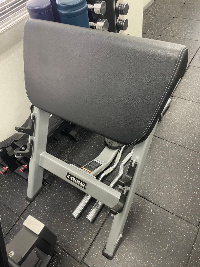 エボルギア　プリーチャーカール　ベンチ