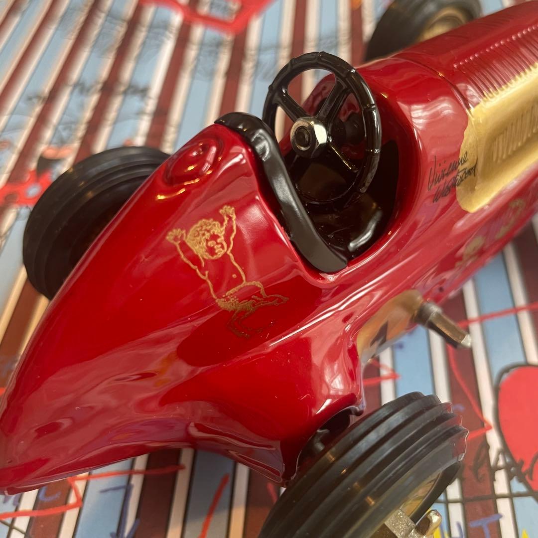 Vivienne Westwood コラボ　Schuco シュコー　ミニカー　赤