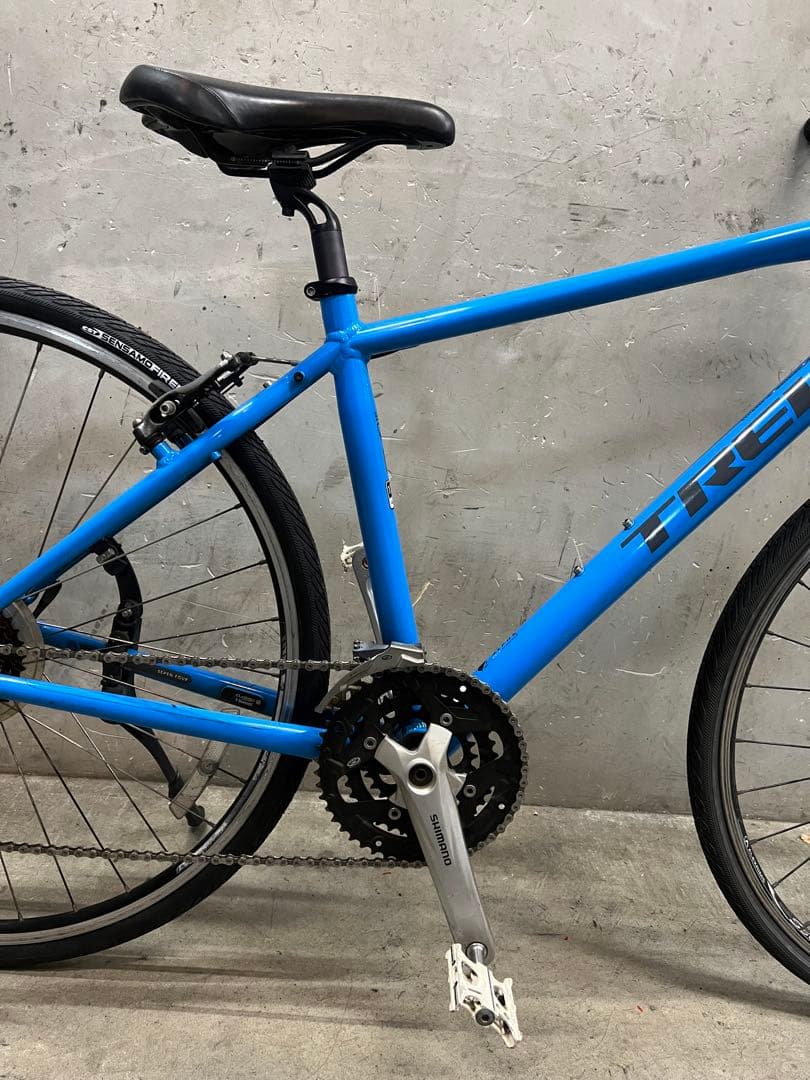 クロスバイク　トレック　FX 7.4 TREK アルミ