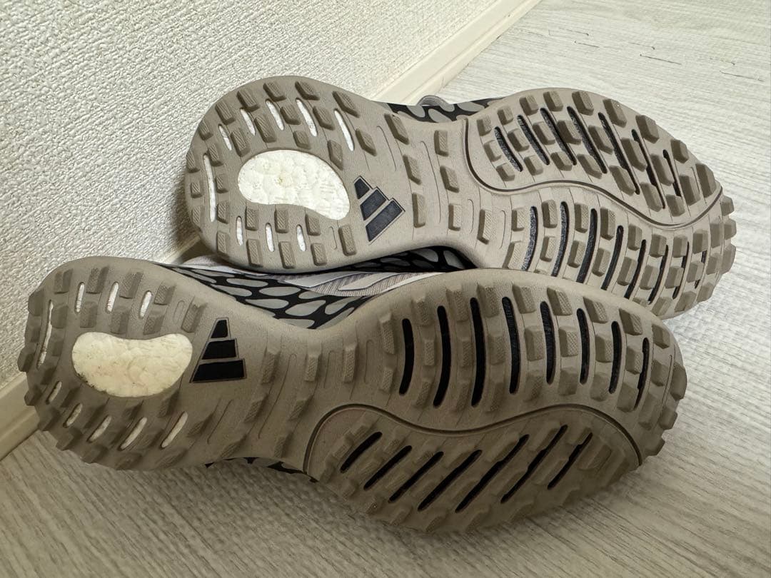 【adidas×マリメッコ】ゴルフシューズ　スニーカー グレー