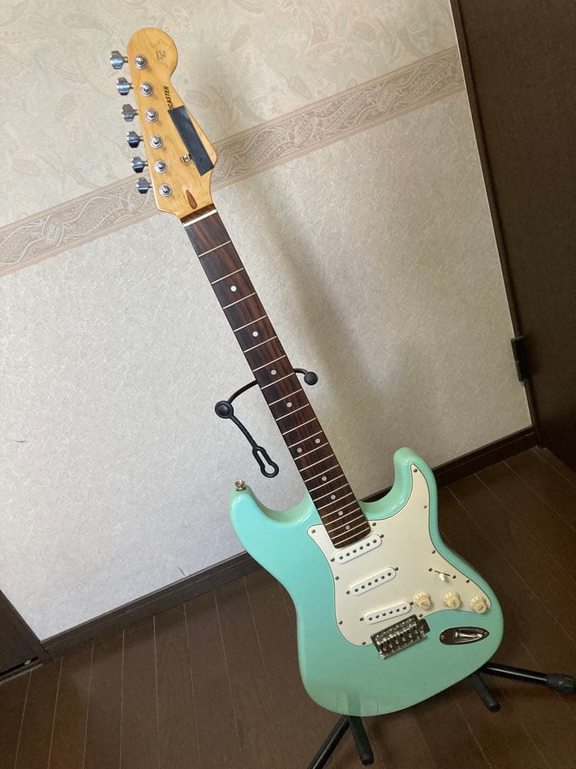 ミントグリーン エレキギター