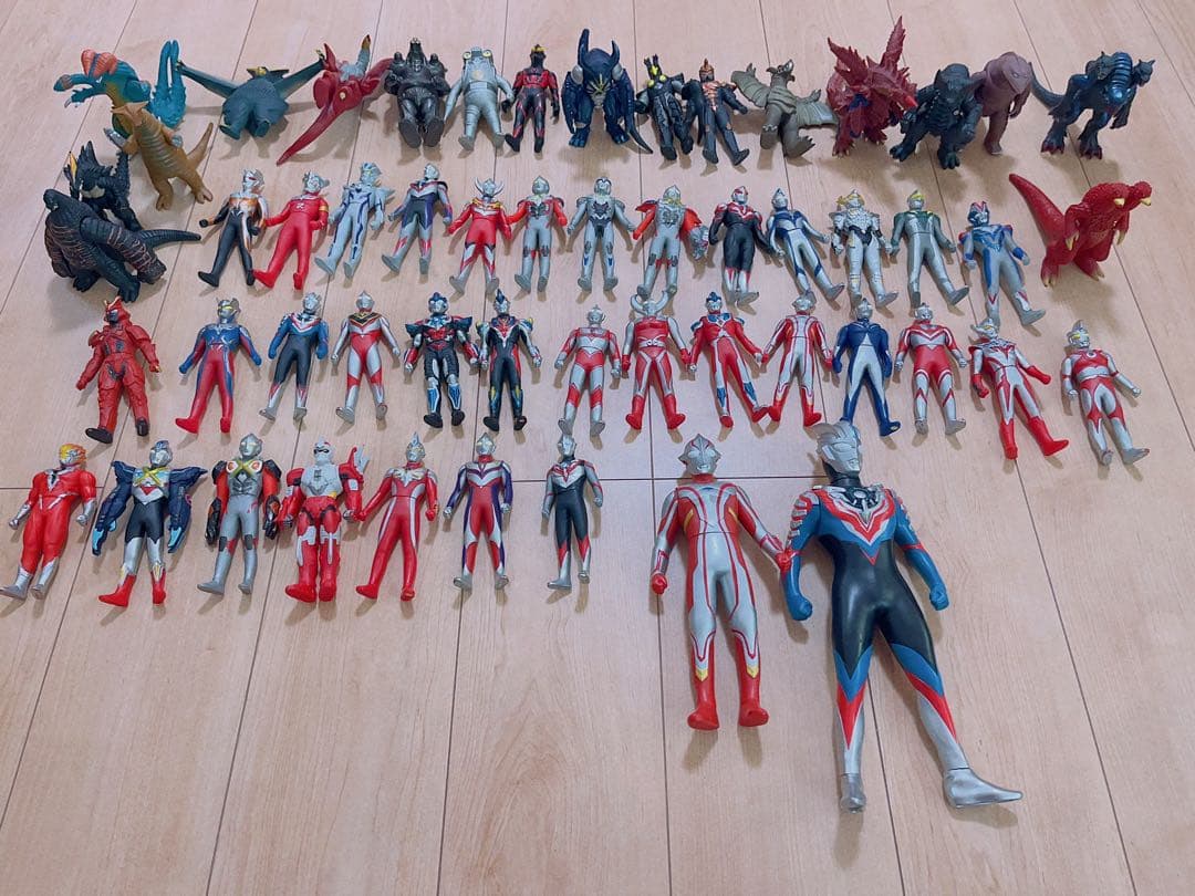 バンダイ　ウルトラマン各種　54点