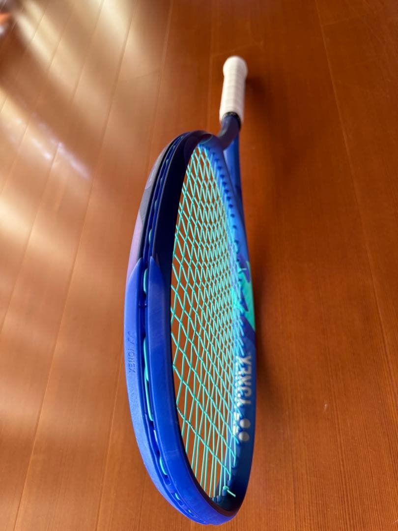 ヨネックス　EZONE 100 グリップ2 300g